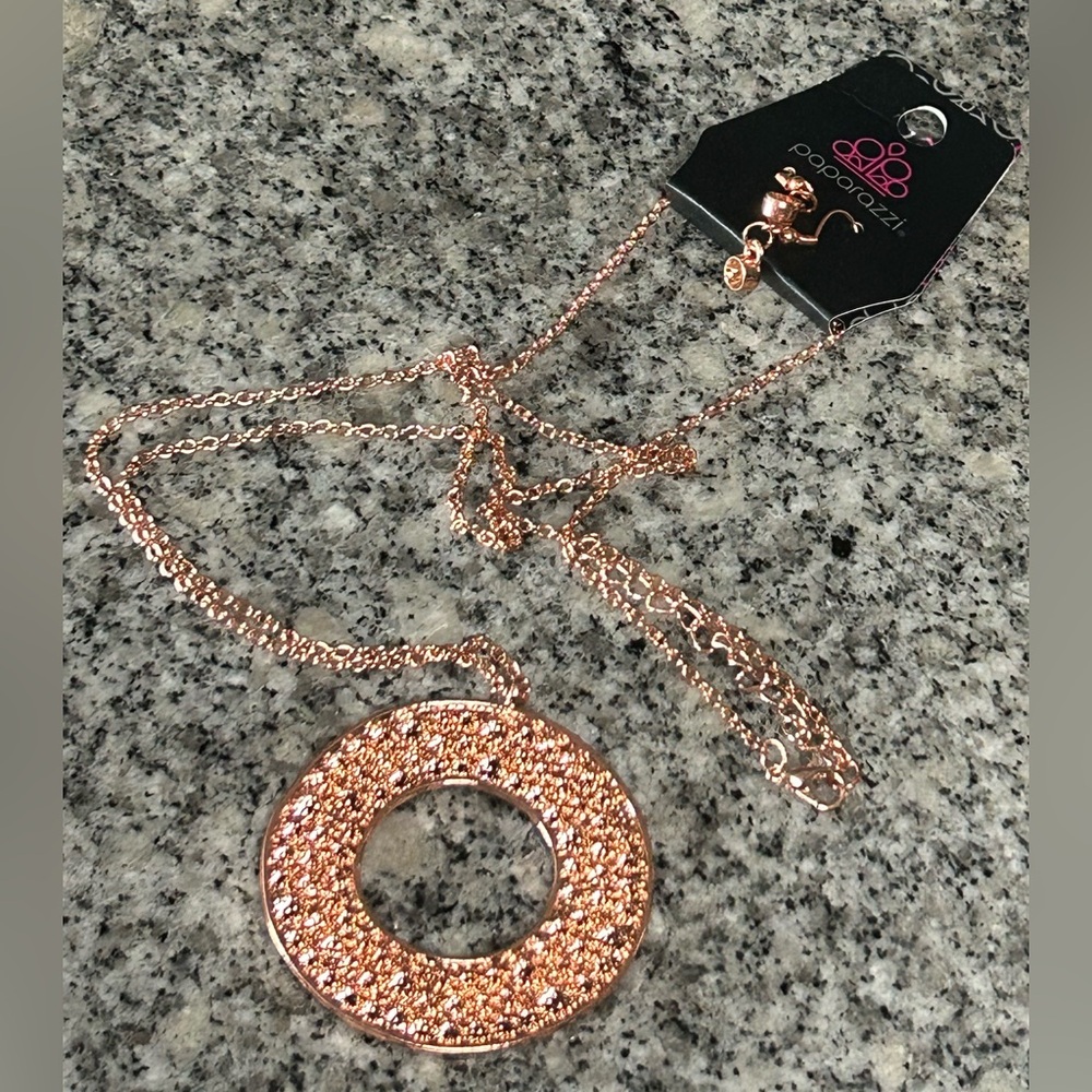 Paparazzi Shimmering Rose Gold Necklace Set